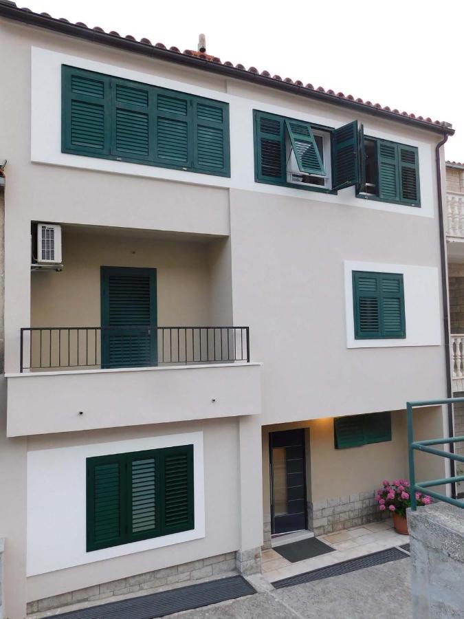 Apartments With A Parking Space Makarska - 11361 Exterior photo